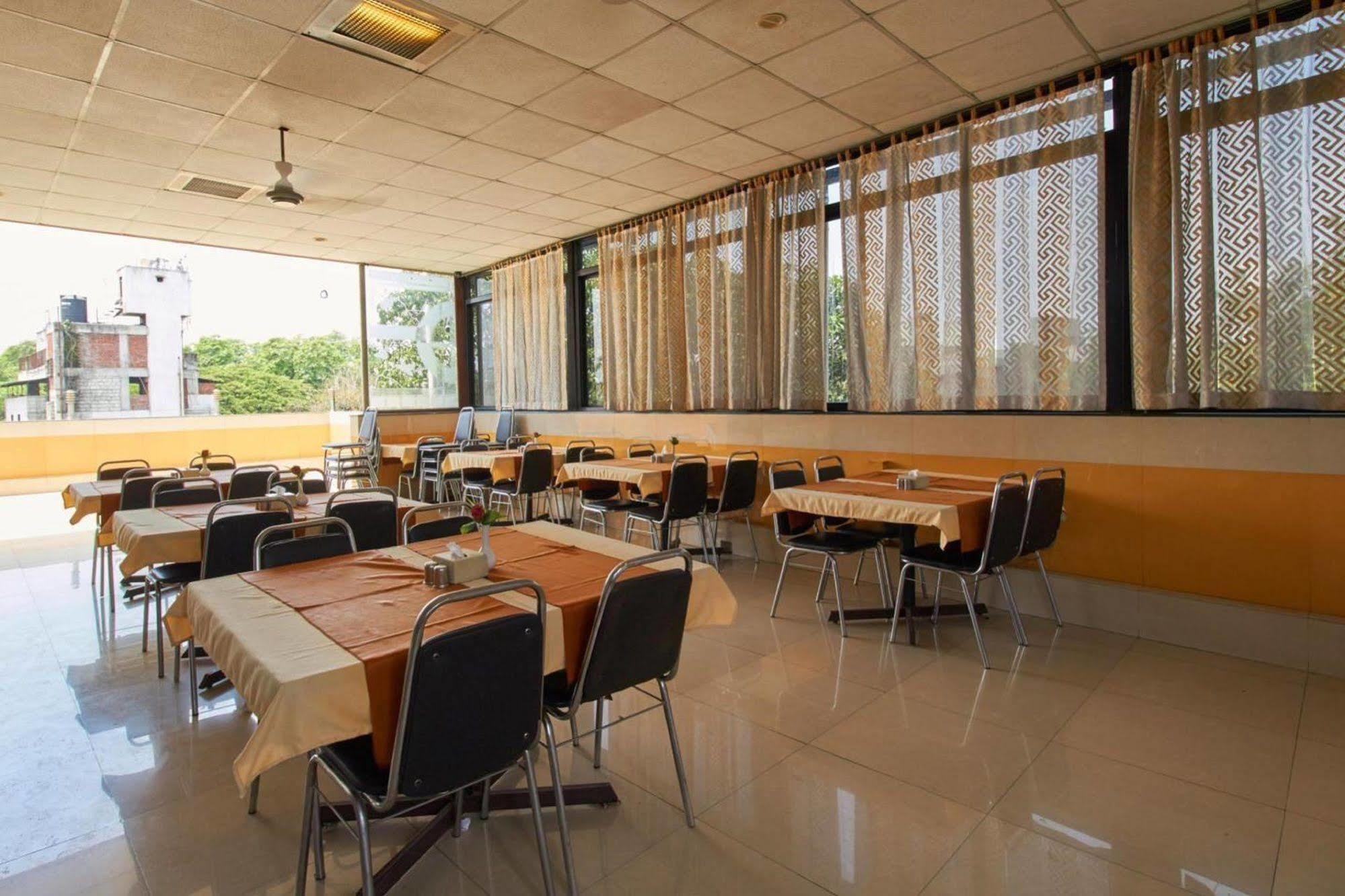 Hotel Swan Inn Pune Luaran gambar